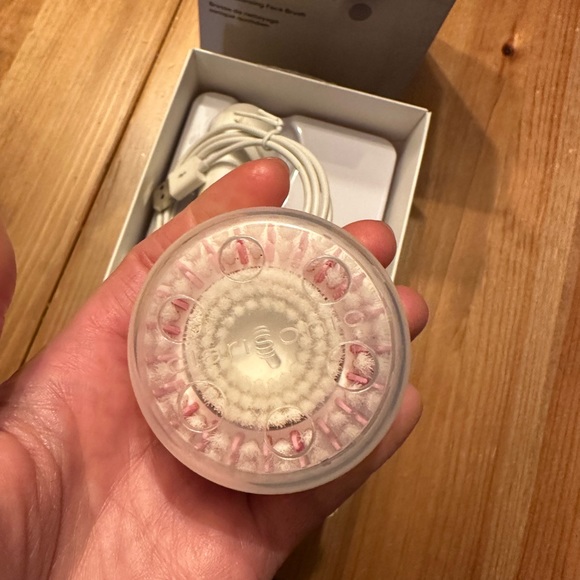 Clarisonic | MIA PRIMA Sonic Cleansing Face Brush - Picture 3 of 5